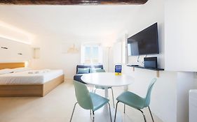 CasaViva - Elegant Seaview Studio in Camogli